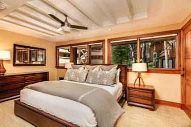 Fasching Haus Unit 10