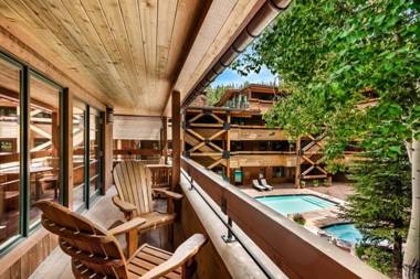 Fasching Haus Unit 10