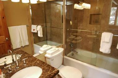 Chateau Chaumont Unit 8