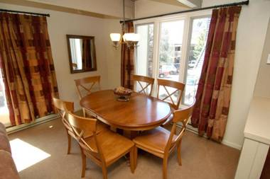 Chateau Chaumont Unit 8