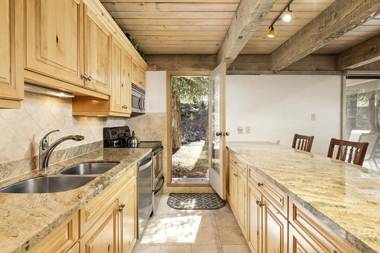 Chateau Eau Claire Unit 8