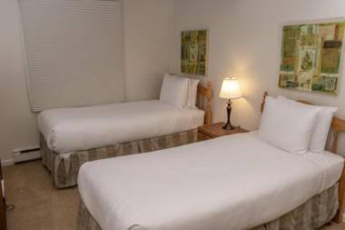 Chateau Dumont Unit 14