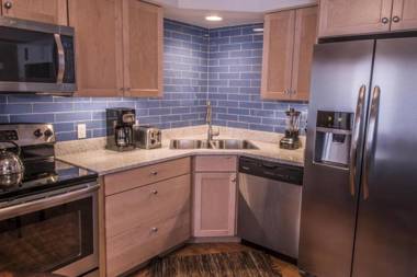 Silverglo Condominiums Unit 305