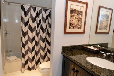 Independence Square Unit 303