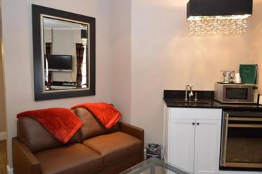 Independence Square Unit 302