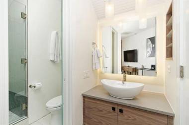 Independence Square Unit 307