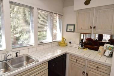 Glory Hole Condominiums Unit C