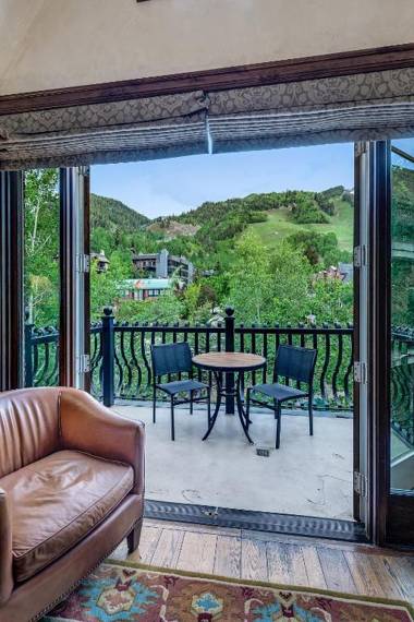 The Aspen Mountain Residences