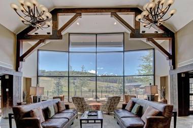 Crystal Peak Lodge By Vail Resorts