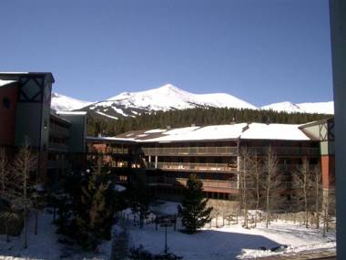 River Mountain Lodge W315