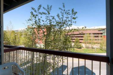 River Mountain Lodge W315