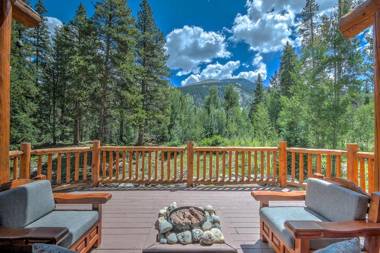 Aspen Meadow Lodge