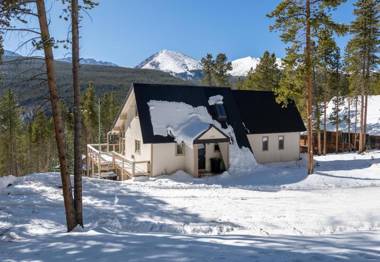 Blue River Pines Home Peaceful Hot Tub Views