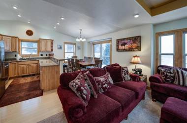 Quandary Vista Townhome Incredible Mountain Views with Hote Tub