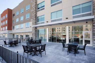 Holiday Inn Express & Suites - Denver NE - Brighton an IHG Hotel