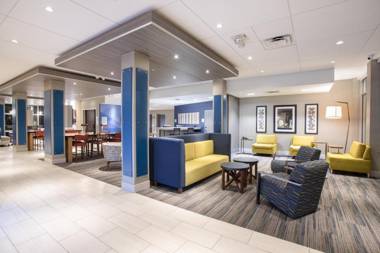 Holiday Inn Express & Suites - Denver NE - Brighton an IHG Hotel