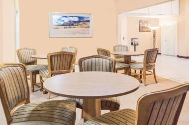 Super 8 by Wyndham Colo. Sprs. Garden Of The Gods