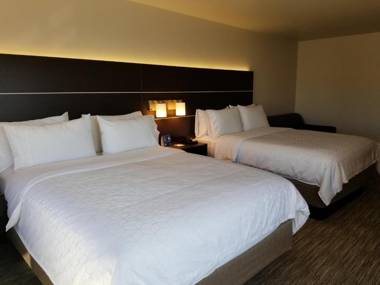 Holiday Inn Express & Suites - Colorado Springs AFA Northgate an IHG Hotel