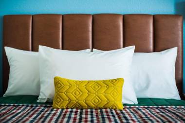 Uptown Suites Extended Stay Denver CO -Westminster