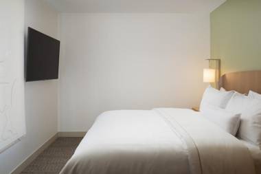 Element Denver Downtown East