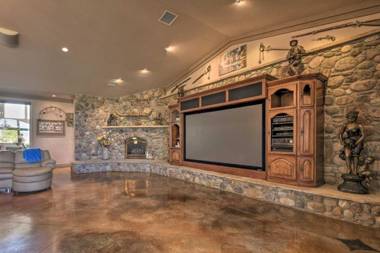 Flawless Durango Home with Theater and Pool Table