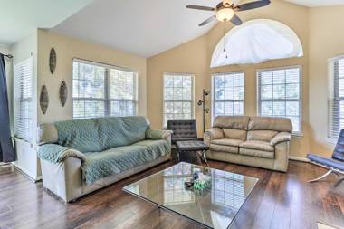 Cozy Centennial Condo about 15 Mi to Dtwn Denver