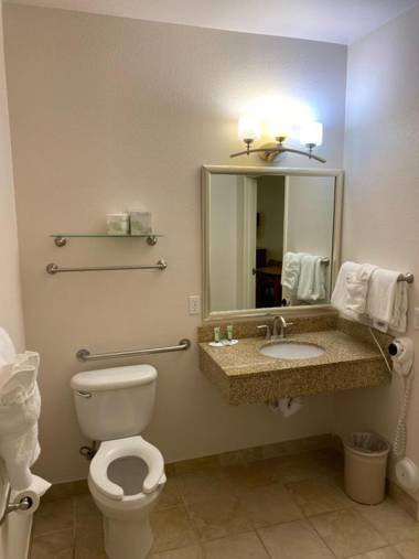 A Riverside Inn Travelodge by Wyndham