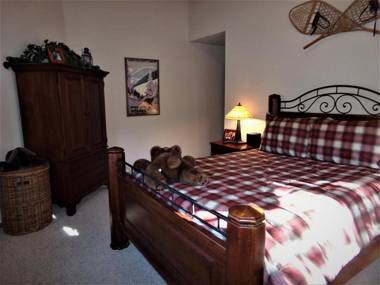 TLDA Tarn Landing 1 bed 1 loft 3 bathrooms