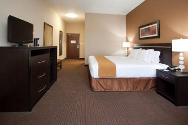 Holiday Inn Express Hotel & Suites Lamar