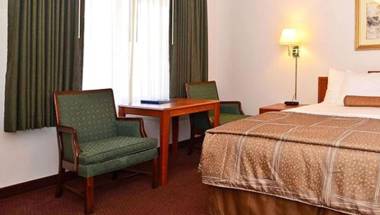 Magnuson Hotel Manitou Springs