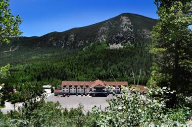 Monarch Mountain Lodge