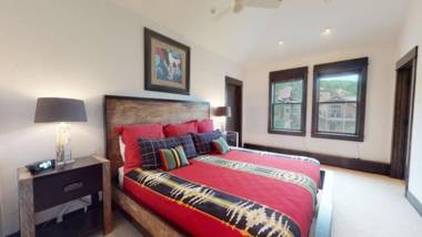 Woodrun 3 Bedroom Townhouse Ski-in Ski-out