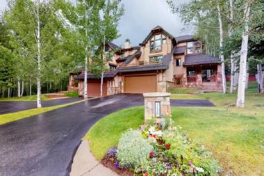 Owl Creek 4 Bedroom Luxury Home Ski-in Ski-out