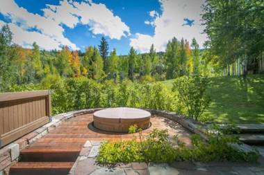 Snowmass Village Luxury 4 Bedroom at Owl Creek Townhome - Ski-in Ski-out