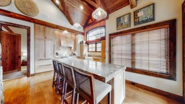 Snowmass Village 4 Bedroom Townhome Woodrun Place Ski-in Ski-out