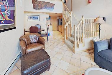 Timberline Condominium Studio Loft Deluxe Unit 314