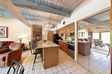 Timberline Condominiums 2 Bedroom Deluxe Unit A1D