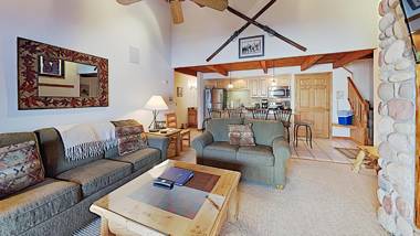 Timberline Condominiums 1 Bedroom Loft Deluxe Unit C3B