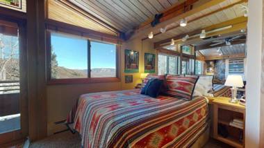 Laurelwood Condominiums Studio Premier Unit 111