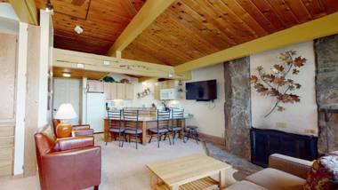 Laurelwood Condominiums Studio Deluxe Unit 115