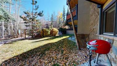 Laurelwood Condominiums Studio Premier Unit 303