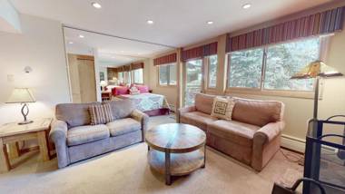 Laurelwood Condominiums Studio Premier Unit 307