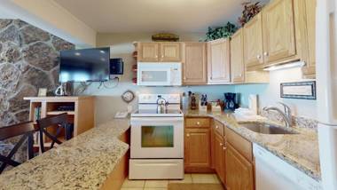 Laurelwood Condominiums Studio Premier Unit 410