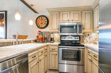 Snowmass Mountain by Snowmass Vacations