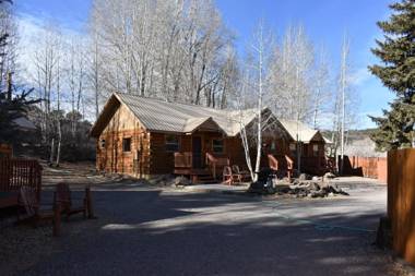 Ute Bluff Lodge Cabins & RV Park