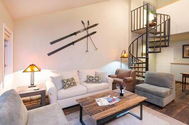 Lulu 6P - A Sophisticated Condo