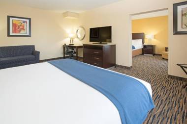 Holiday Inn Express & Suites Denver North - Thornton an IHG Hotel