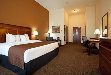 Holiday Inn Express & Suites Trinidad an IHG Hotel