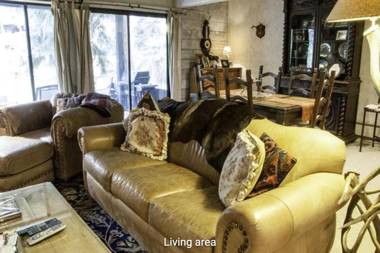 Interlochen & Frontage Escape