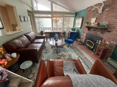 Spectacular apartment close to Lions Head next to bus stop